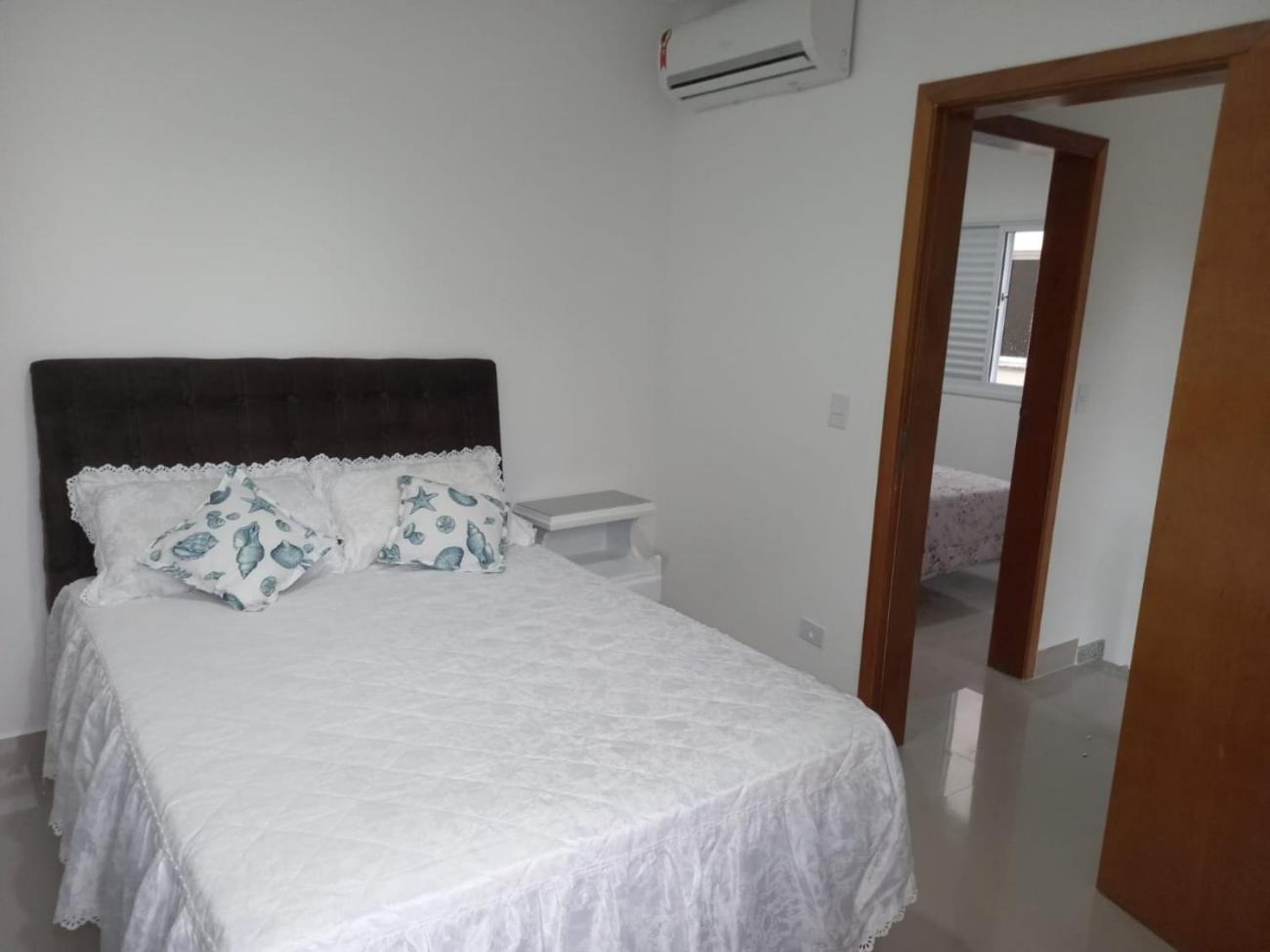Sobrado 08 Com Duas Suites, Conf غوارويا المظهر الخارجي الصورة