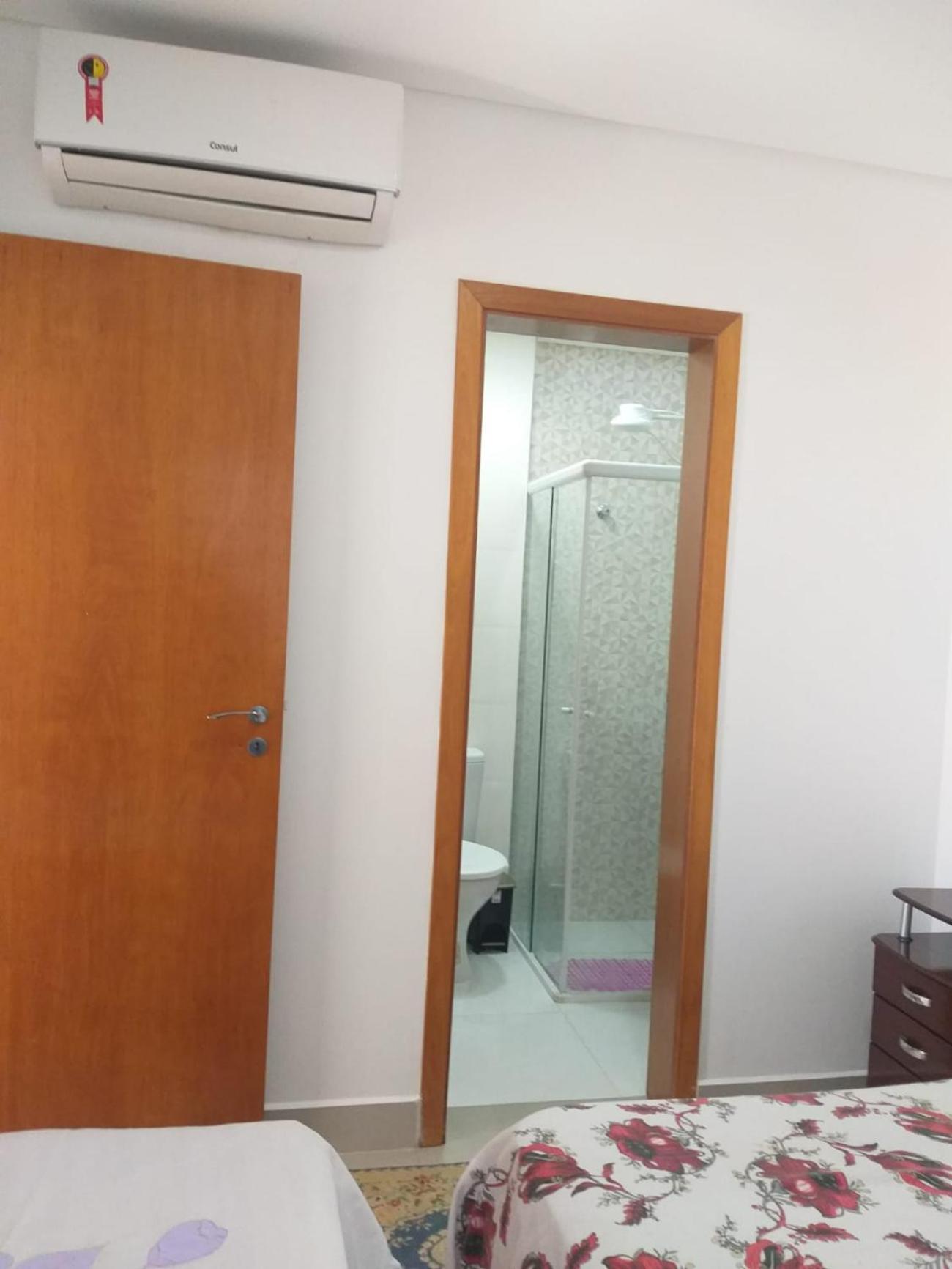 Sobrado 08 Com Duas Suites, Conf غوارويا المظهر الخارجي الصورة